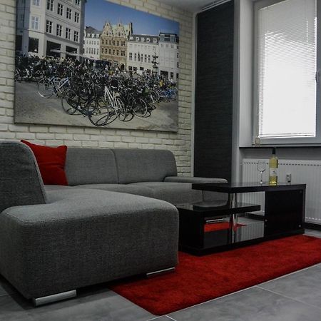 Rr Bus Station Apartment 브라티슬라바 외부 사진