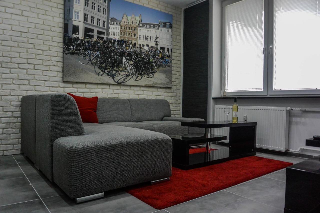 Rr Bus Station Apartment 브라티슬라바 외부 사진