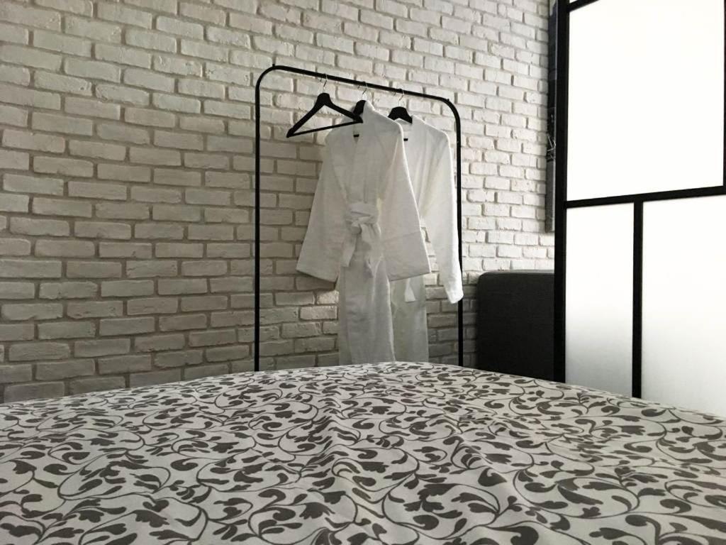 Rr Bus Station Apartment 브라티슬라바 외부 사진